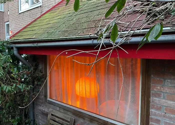 Tiny House For 2 With Private Garden